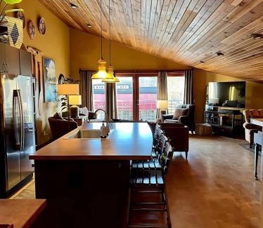 Sequim Apartment | Sqc Downtown Retreat