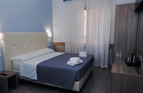 Rione XVIII Castro Pretorio House | Square Inn