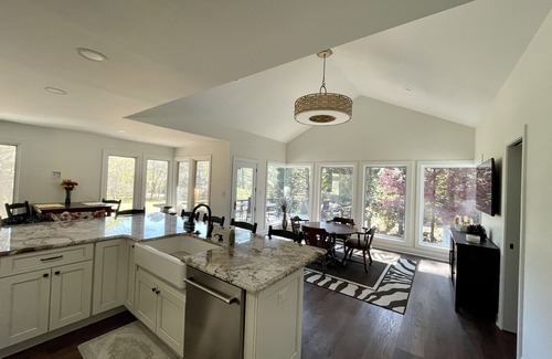 Pinehurst House | Squires Manor on No. 6 in VOP