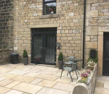 Cowling House | Squirrel cottage