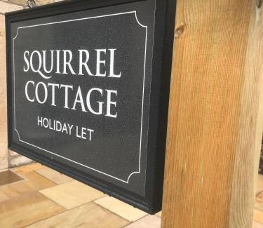 Cowling House | Squirrel cottage