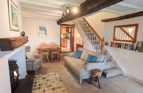 Bassenthwaite Cottage | SQUIRREL COTTAGE, pet friendly, with open fire in Bassenthwaite
