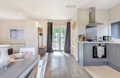 Foxley Cottage | Squirrel Lodge- UK47394