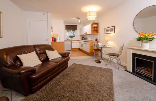 Skelwith Bridge Apartment | Squirrels - One Bedroom Apartment, Sleeps 2