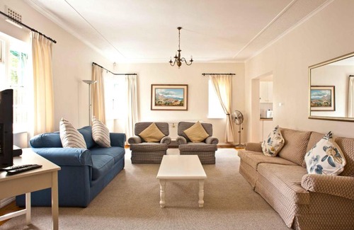 Claremont Apartment | Squirrels Way Cottages