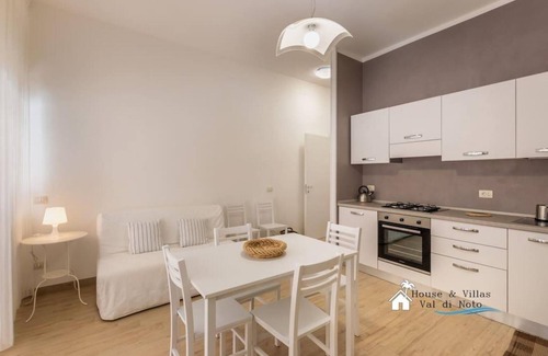 Noto Apartment | Sr-f943-ulag29a1 - Anita Apartment