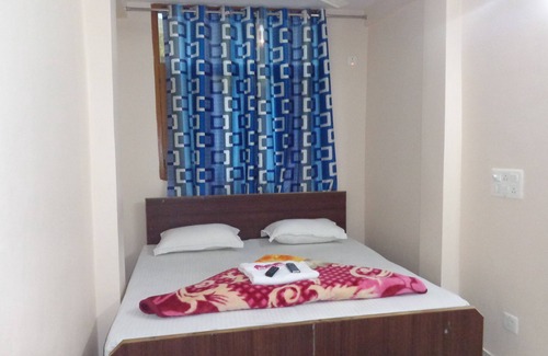 Nizamuddin East House | Sri Sai Inn
