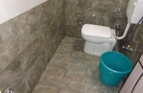 Nizamuddin East House | Sri Sai Inn
