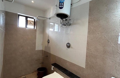 Kalapettai Hotel | Sri Sai Surguru Residency