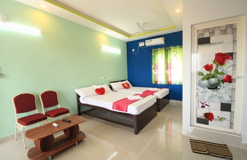 Kalapettai Hotel | Sri Sathiya Sai Residency