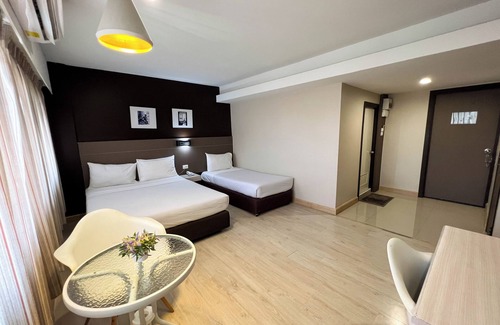 Nai Mueang Hotel | Srivichai Hotel