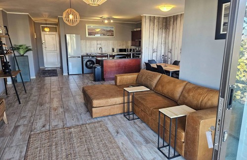 Century City Apartment | Ss Luxury Apartments Island Club