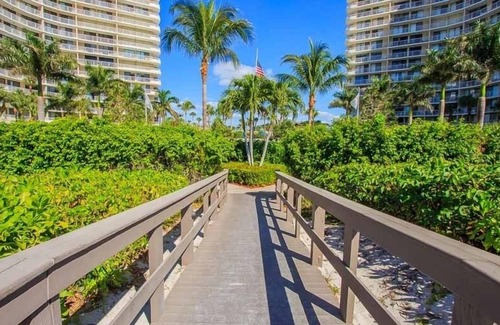 Marco Island Condo | Sst3-704 - South Seas Tower 2 Bedroom Condo by Redawning