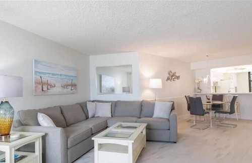 Marco Island Condo | Sst3-704 - South Seas Tower 2 Bedroom Condo by Redawning