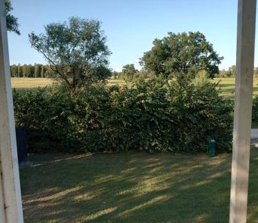 Fagelmara Villa | Stålemara Gård Lilla gula huset på landet