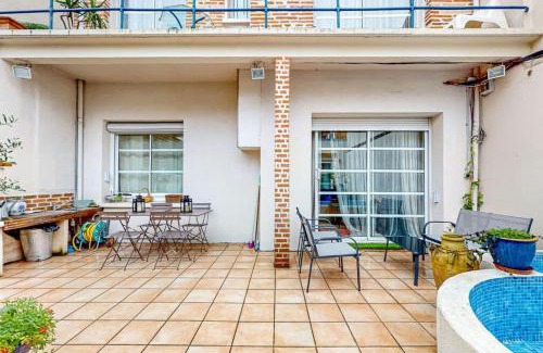 Saint - Agne House | St Agne 3 min du métrobus - Patio - bassin