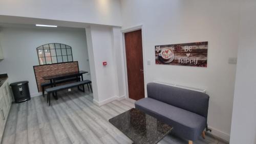 London Colney Apartment | St Albans Stylish Suite with kitchenette