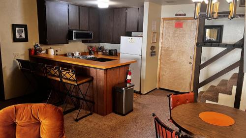 Mammoth Lakes Apartment | St Anton Condos #36 condo