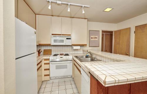 Mammoth Lakes Apartment | St Anton Condos #83 condo