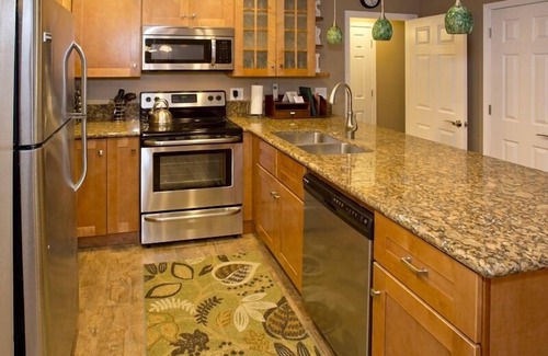 Mammoth Lakes Condo | St. Anton Courtyard View 1-bedroom Condos w/Dry Sauna