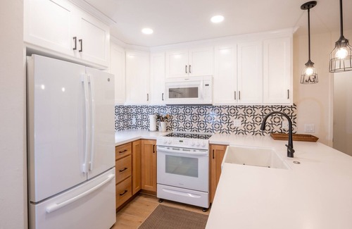 Mammoth Lakes Condo | St. Anton Courtyard View Ski-in/out 1-bedroom Condo