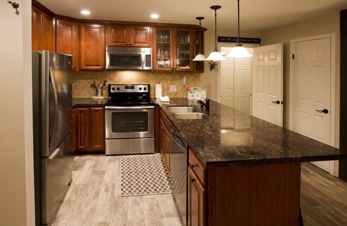 Mammoth Lakes Condo | St. Anton Wooded View 2-bedroom Condos w/Ski Lockers