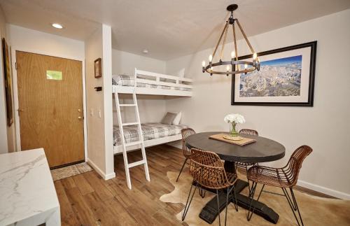 Mammoth Lakes Apartment | St Anton Wooded View 1-Bedroom Condos with Complimentary Hot Drinks