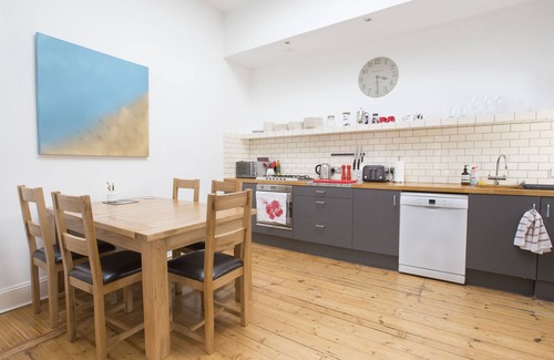 Stockbridge Apartment | St Bernard's Crescent, beautiful bright and well proportioned 3 bed flat