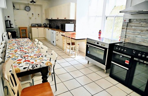 Clynnogfawr House | St Beuno House, Clynnog Fawr, Caernarfon, Gwynedd