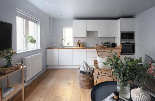 Bath City Centre Apartment | St Catherine's Hospital - Bath