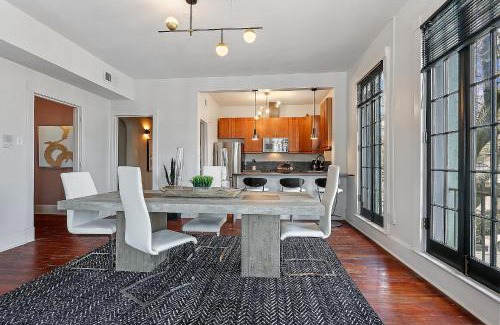 Faubourg Lafayette Apartment | St Charles-Mardi Gras 6BD Home