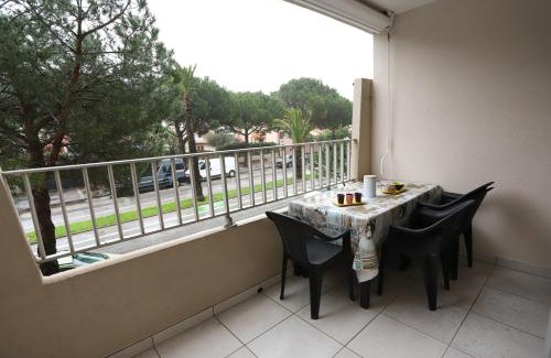 Saint-Cyprien Plage Apartment | St Cyprien Appartement terrasse a 2 minutes du port et de la plage