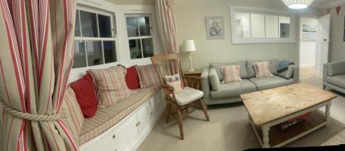 Tintagel House | St Edwards Cottage, Tintagel