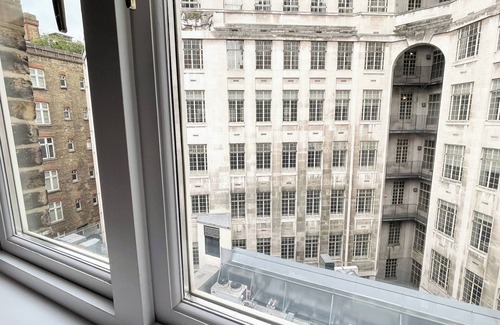 Westminster Hotel | St. Ermins Hotel, Autograph Collection