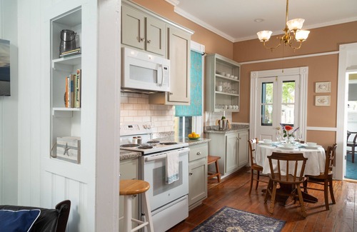 Downtown Historic District Bed & Breakfast | St Francis Inn