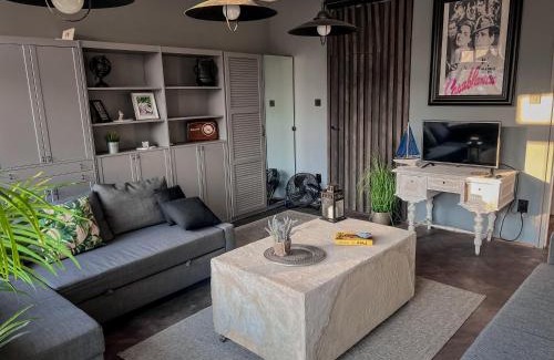 Orszagut Apartment | St George Studio
