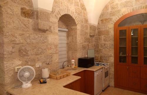 Jerusalem Hotel | St. George’s Cathedral Pilgrim Guesthouse – Jerusalem