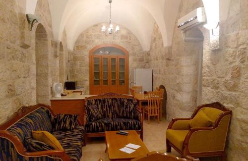 Jerusalem Hotel | St. George’s Cathedral Pilgrim Guesthouse – Jerusalem
