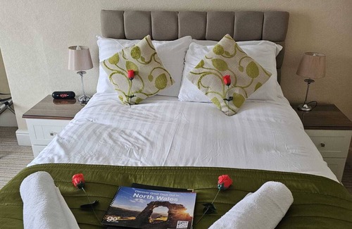 Llandudno House | St Hilary Guest House