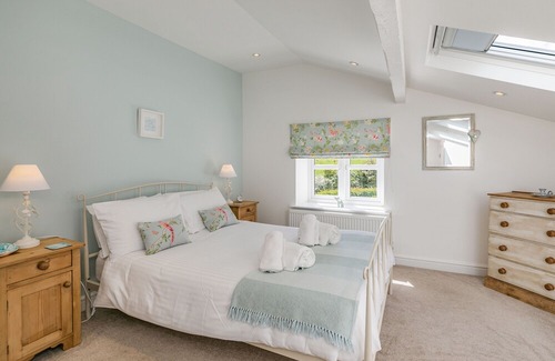 Penistone House | St. John's Cottage, PENISTONE