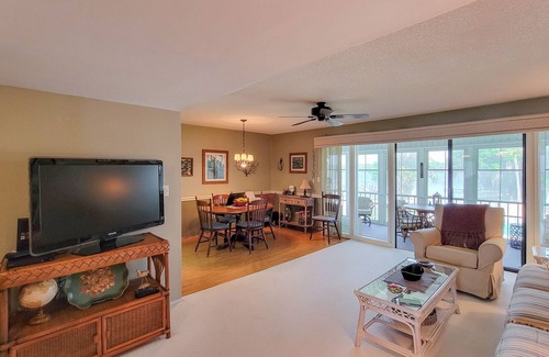 Welaka Condo | St. Johns River View Condo w/1BR