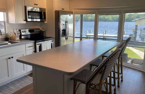 Welaka House | St Johns Riverfront Updated Spacious Home