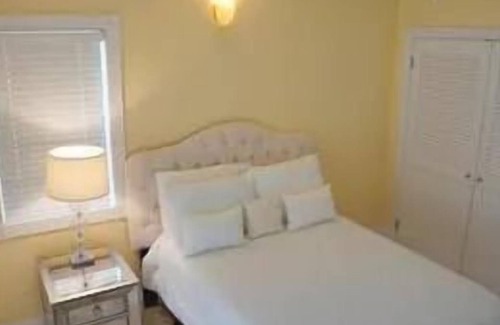 Cotton Ground House | St Kitts & Nevis Tour! 4 Spaces w/ Swimming Pool, Airport Shuttle & Spa