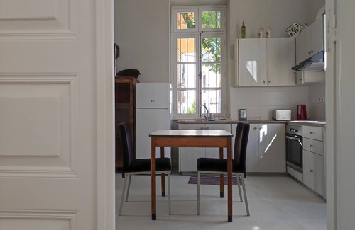 Larnaca City Centre Apartment | St Lazaros Studios 2