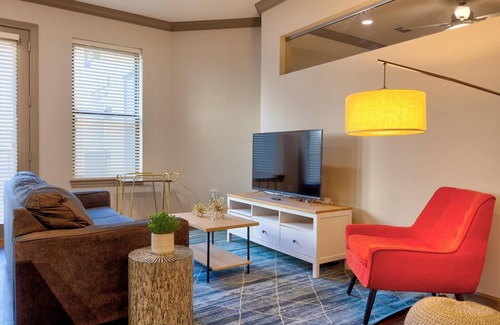 Central West End Apartment | St Louis Gorgeous 2BD 2BA Central West End Apartment