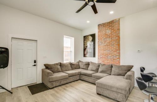 Downtown St. Louis House | St Louis Home with Deck, Outdoor Bar and Grill!