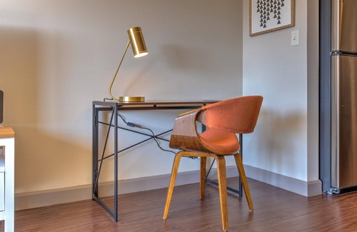 Central West End Apartment | St Louis Stunning 1BD 1BA Central West End Apartment