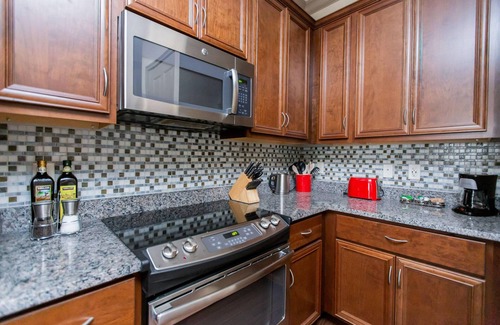 Central West End Apartment | St Louis Stunning 1BD 1BA Central West End Apartment
