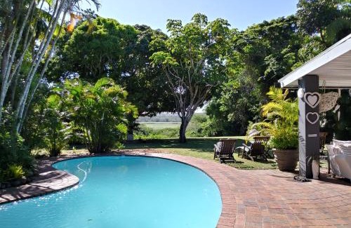 St. Lucia Bed & Breakfast | St Lucia Kingfisher Lodge