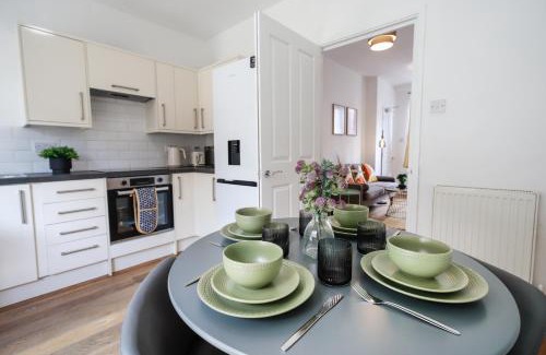 Easton Apartment | St Marks Place by N And N Stays Ltd Great location, Perfect For Contractors & Workers, Free on-street Parking, Fast Wifi and close to local restaurants and bars